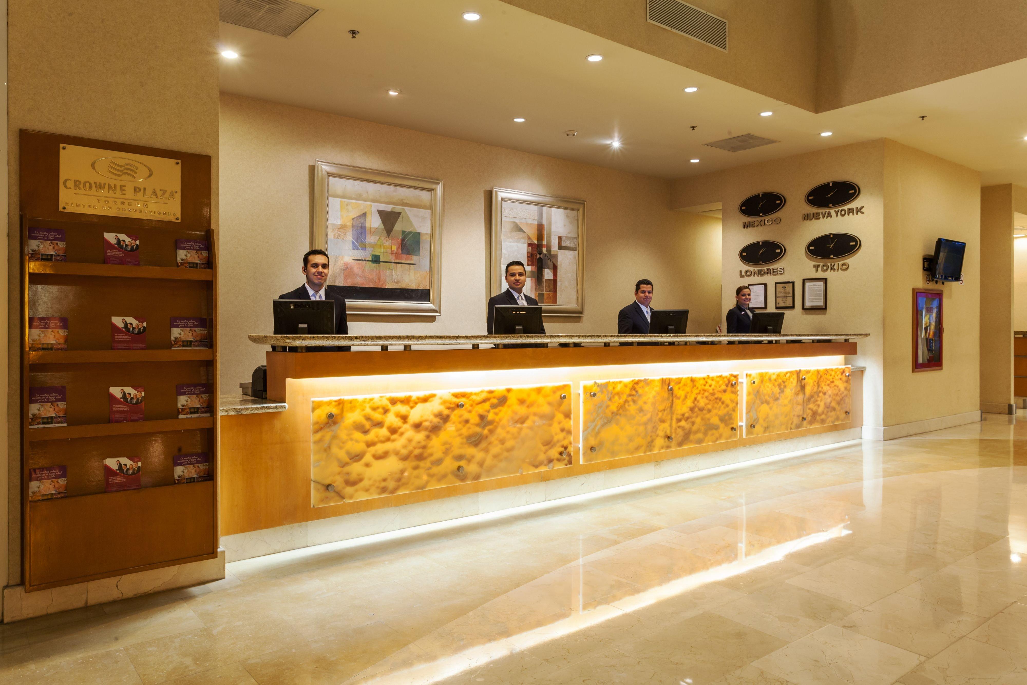Hotel Crowne Plaza Torreon By Ihg Exterior foto