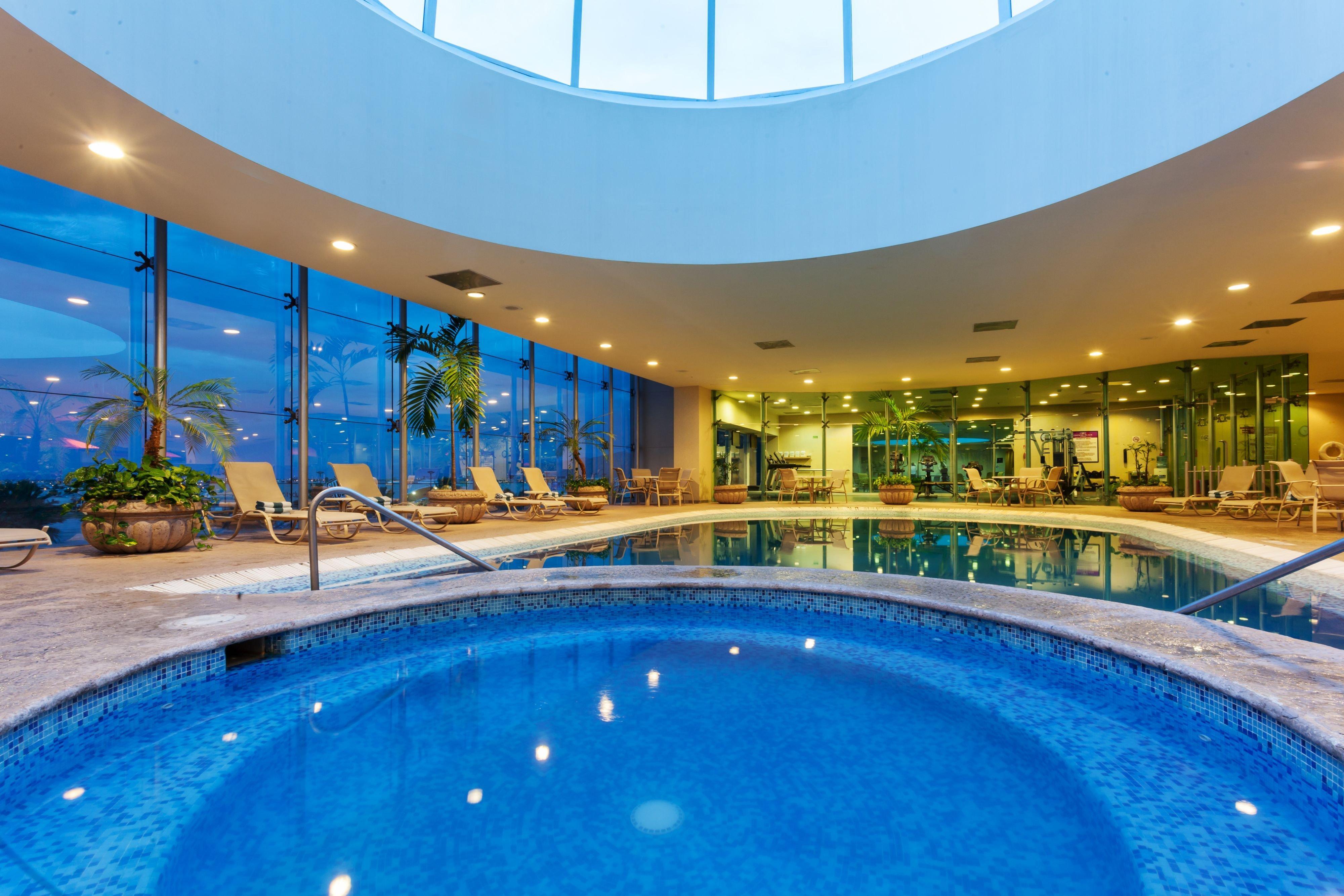 Hotel Crowne Plaza Torreon By Ihg Exterior foto